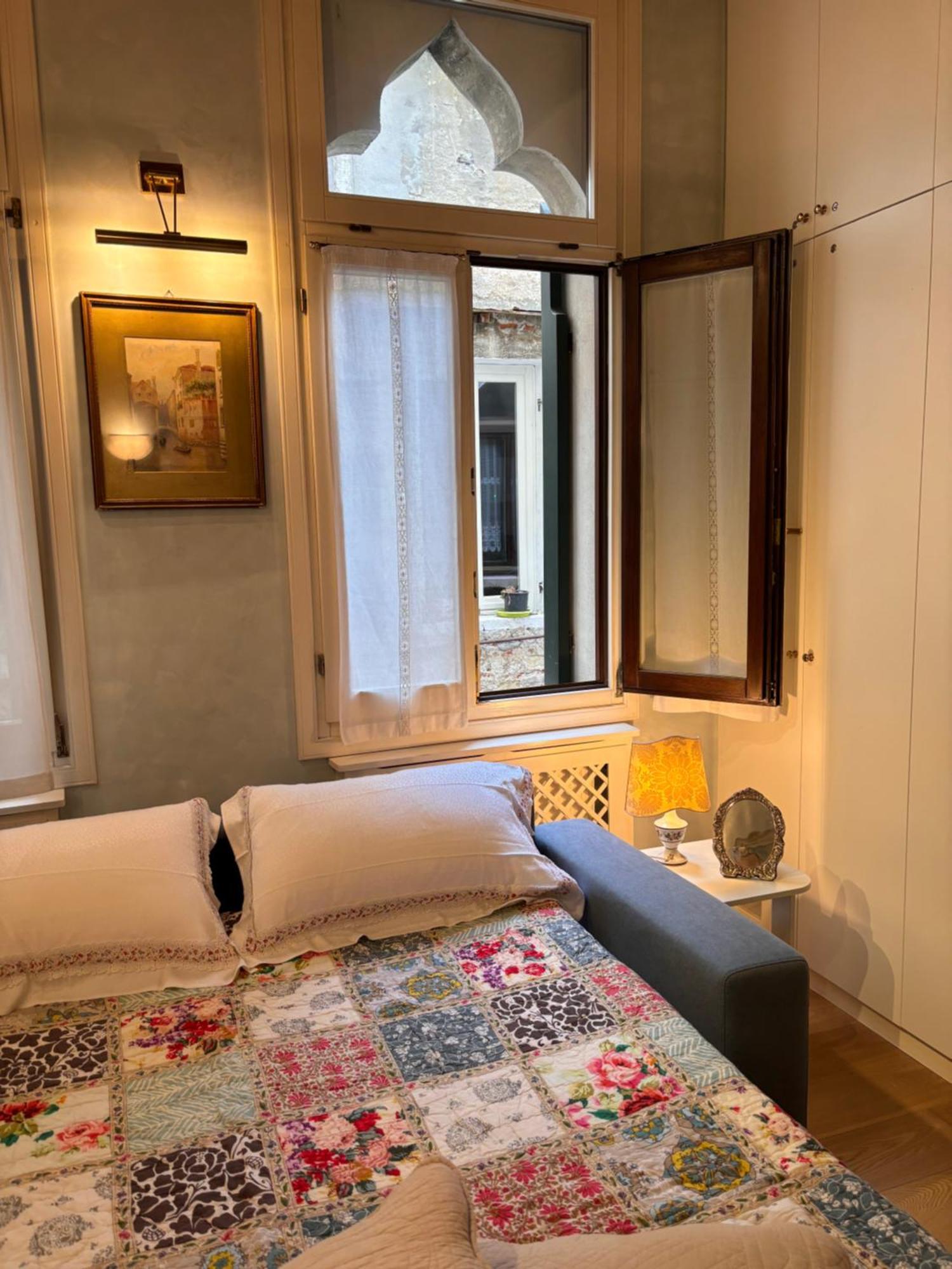 Albrizzi Charme Apartment Venice Exterior photo